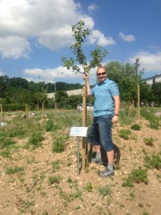 UNSER SPENDER-BAUM – angegangen und selbst gepflanzt!